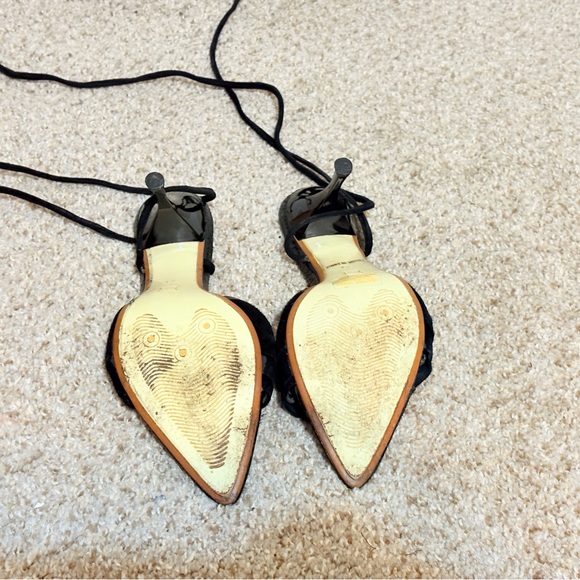 Black Heels with Fluffy Pom-Pom Decoration and Pointed Toe - Picture 8 of 8